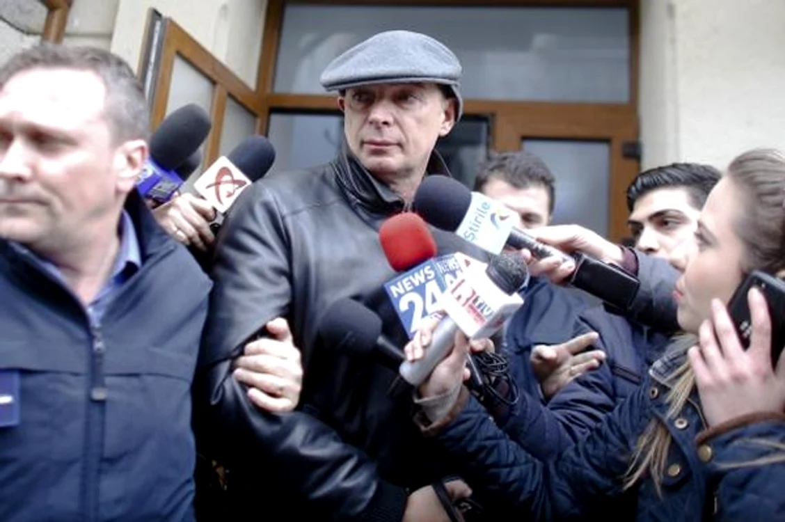 
    George Daniel Tudor, fost vicepreşedinte la ASF, ar fi primit mită 300.000 de euroFoto: Digi 24  