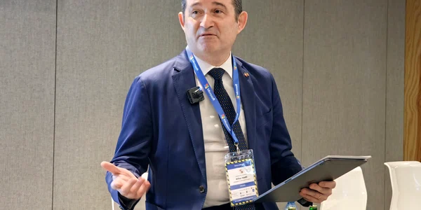 Arthur Mattli ambasador al Elveției în România la conferința Microsoft FOTO Adrian Pogîngeanu jpg