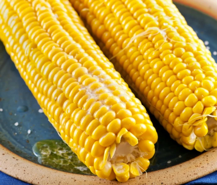 
    Porumbul este util în dischinezia biliară, dispepsie (tulburare a digestiei manifestată prin dureri şi balonări) şi colecistit, reducând inflamaţia veziculei biliare.www.clicksanatate.ro  