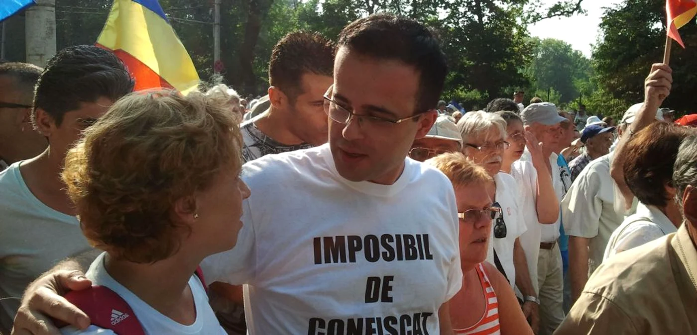 Mihaiu Gâdea, în mijlocul manifestanţilor