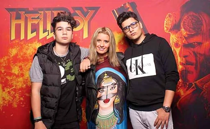 
    Raluca, alături  de Marc și de Ralf  