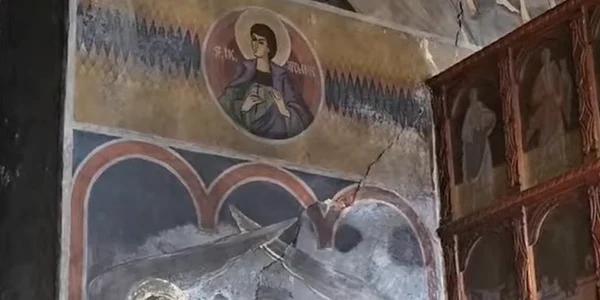 Au apărut crăpături în Biserica Greacă din Constanța (Metamorphosis) Foto Captură video Ziua de Constanța jpg