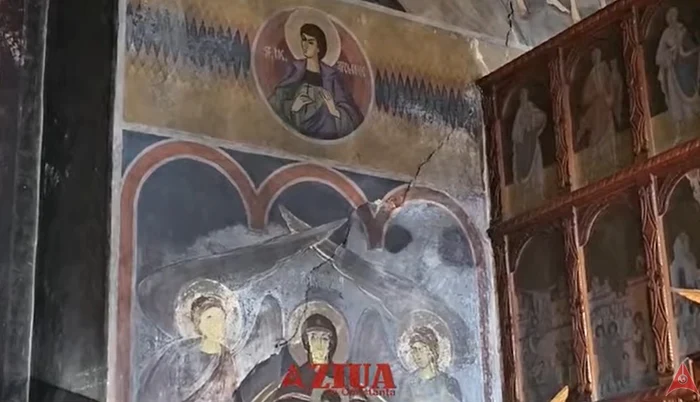 Au apărut crăpături în Biserica Greacă din Constanța Foto: Captură video Ziua de Constanța