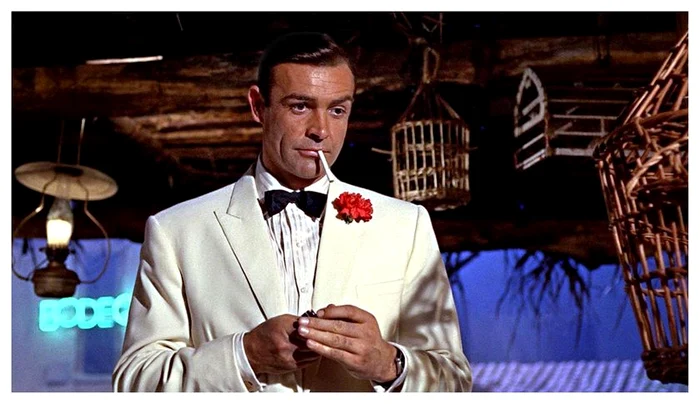 
    Actorul Sean Connery a jucat fenomenal rolul agentului Bond @profimediaclickpentrufemei.ro  