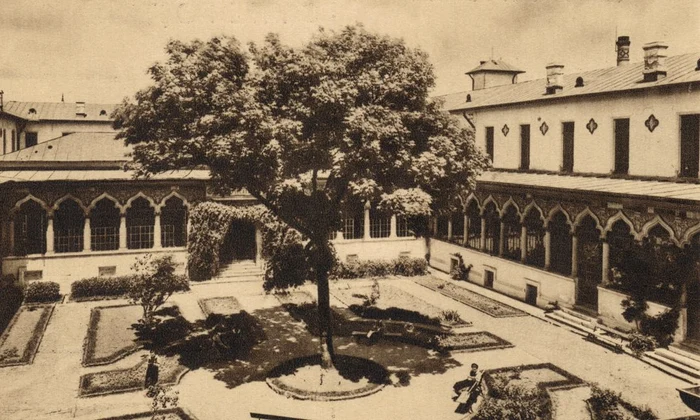 Grădinile de la Şcoala Centrală  Spaţii ale memoriei jpeg