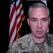 Generalul Stephen Whiting FOTO captura Times News png