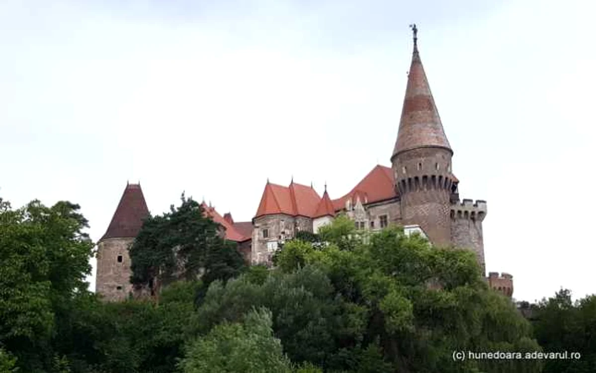castelul corvinilor