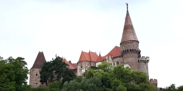 castelul corvinilor
