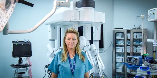 Dr  Eliza Gangone Sanador 5 jpg