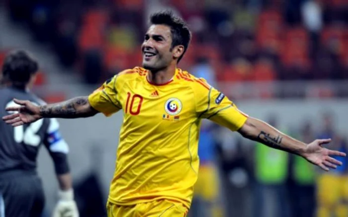 
    Mutu a dat 35 de goluri pentru România, tot atâtea ca şi Gică Hagi  