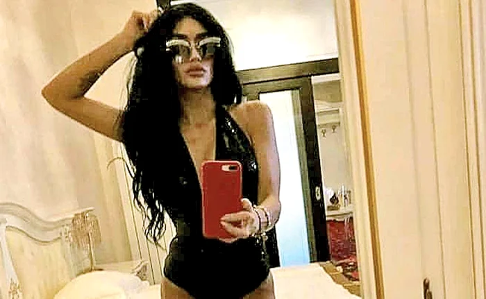 Margherita are picioarele ca două sticks-uri