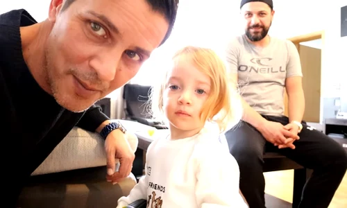 1 lucian viziru intors in tara fratii viziru nepotica maria fiica lui augustin viziru mama acasa la viziru 13 jpg jpeg