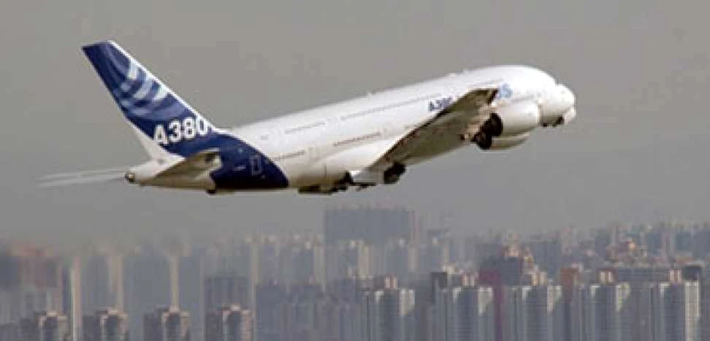 O bombă aflată la bordul unui avion iranian a fost dezactivată de către membrii echipei de securitate