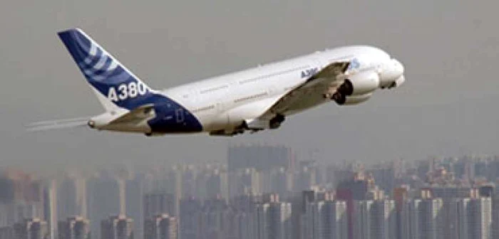 O bombă aflată la bordul unui avion iranian a fost dezactivată de către membrii echipei de securitate