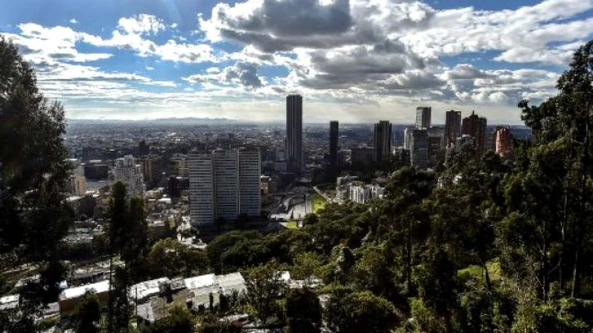Mercenari, spioni şi agenţi dubli se adună în masă la Bogota jpeg