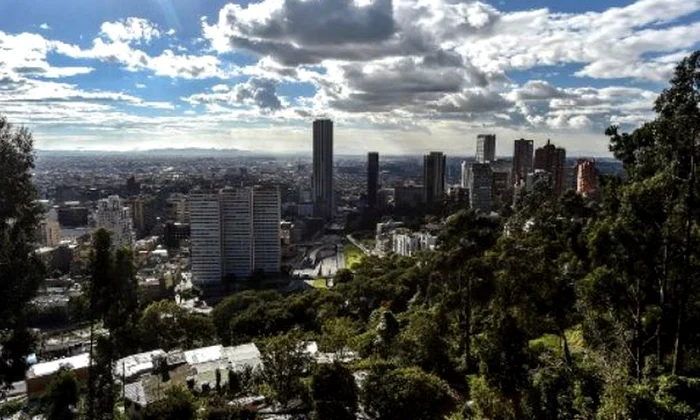 Mercenari, spioni şi agenţi dubli se adună în masă la Bogota jpeg