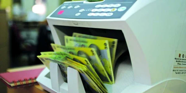 Multe companii de stat au efectuat nejustificat plata unor drepturi salariale FOTO Adevărul 
