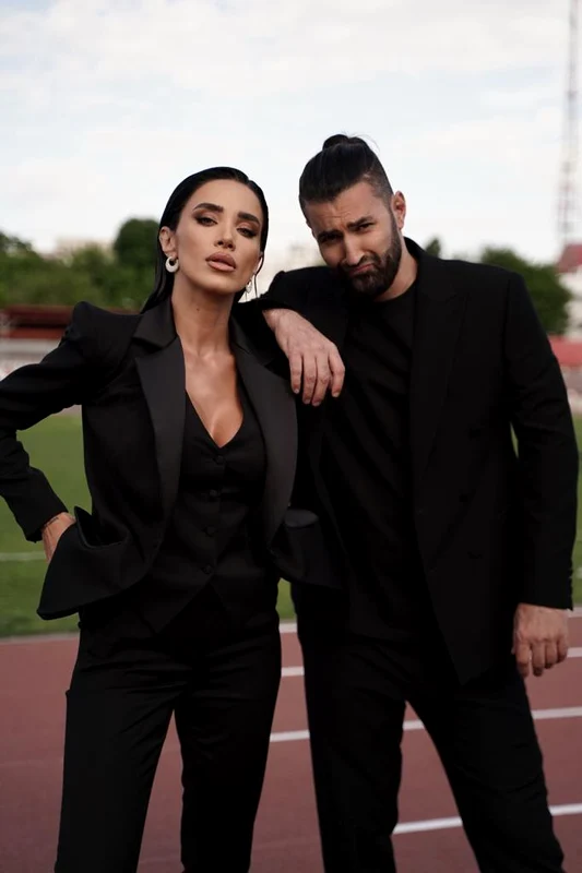 adelina pestritu si smiley jpg