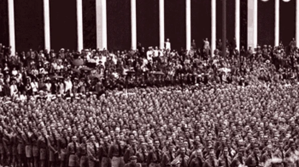 Când arena sportivă devine arenă de confruntare politică gif