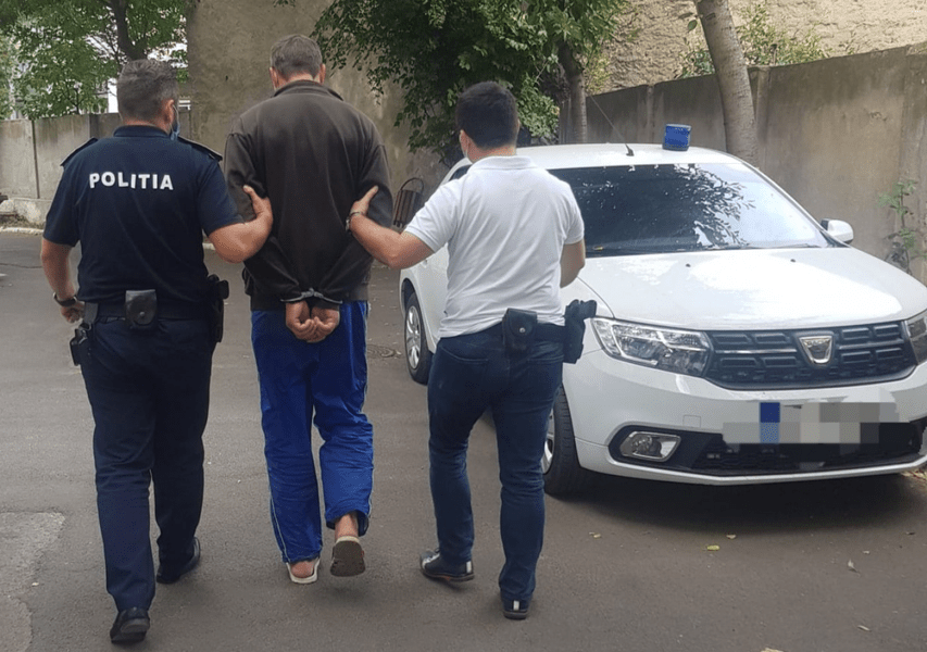 Un gălățean în sevraj a provocat panică în oraș. A comis un furt și o tâlhărie în plină stradă