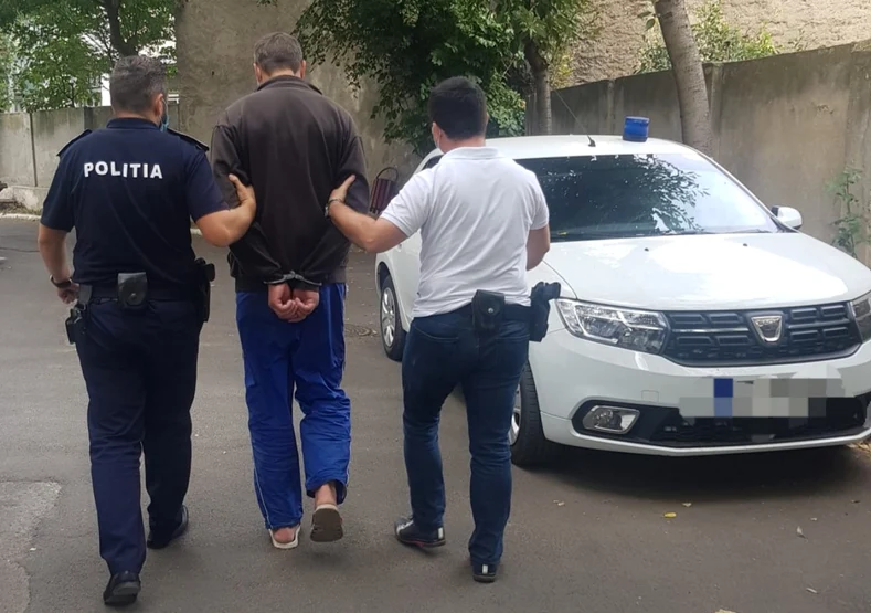 Agresorul a fost reținut de polițiști FOTO arhivă Adevărul