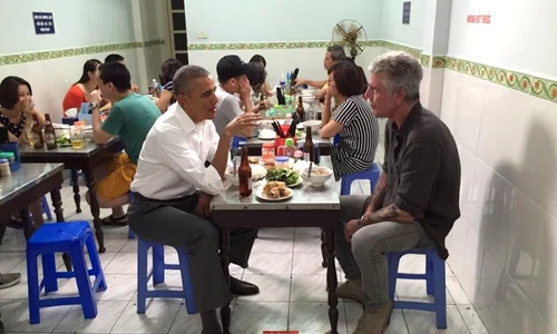anthony bourdain obama jpeg