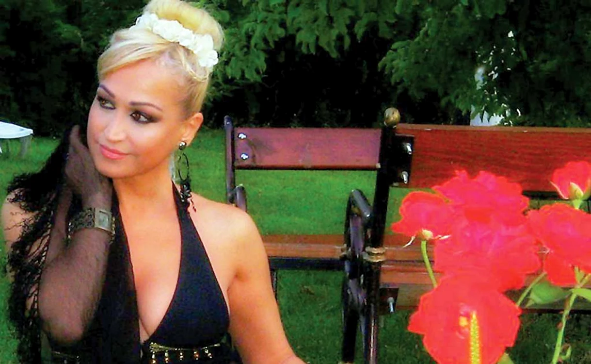
    Simona Florescu, femeia care i-a fost soție timp de 22 de ani l-a cucerit când era o adolescentă  