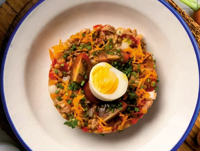 salata de linte cu tin si ou fiert jpg