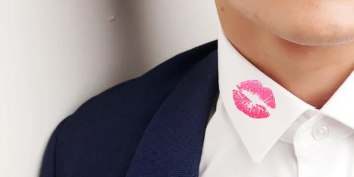 tumisu kiss mark 5654536 jpg