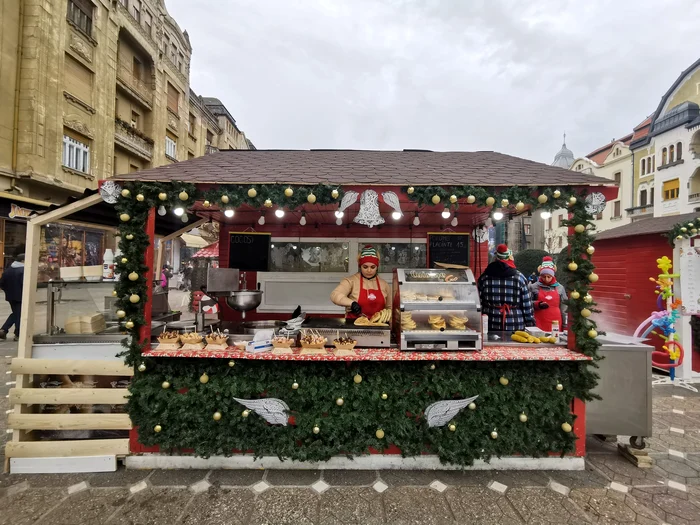 Târgul de Crăciun din Piața Victoriei din Timișoara FOTO Ștefan Both