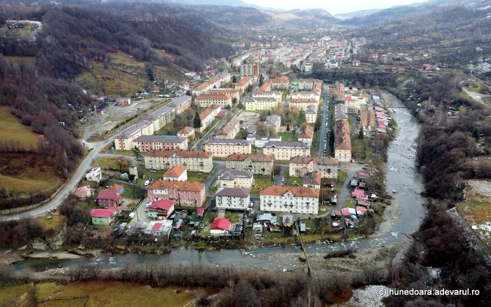 Cvartal în Uricani. Foto: Daniel Guță