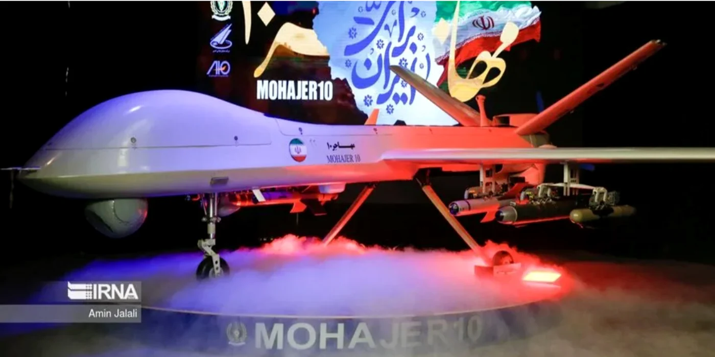 Imaginile publicate de presa iraniană cu Mohajer-10. Captură foto via Yahoo News
