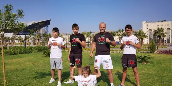 campioni kickboxing campulung muscel si irinel badulescu