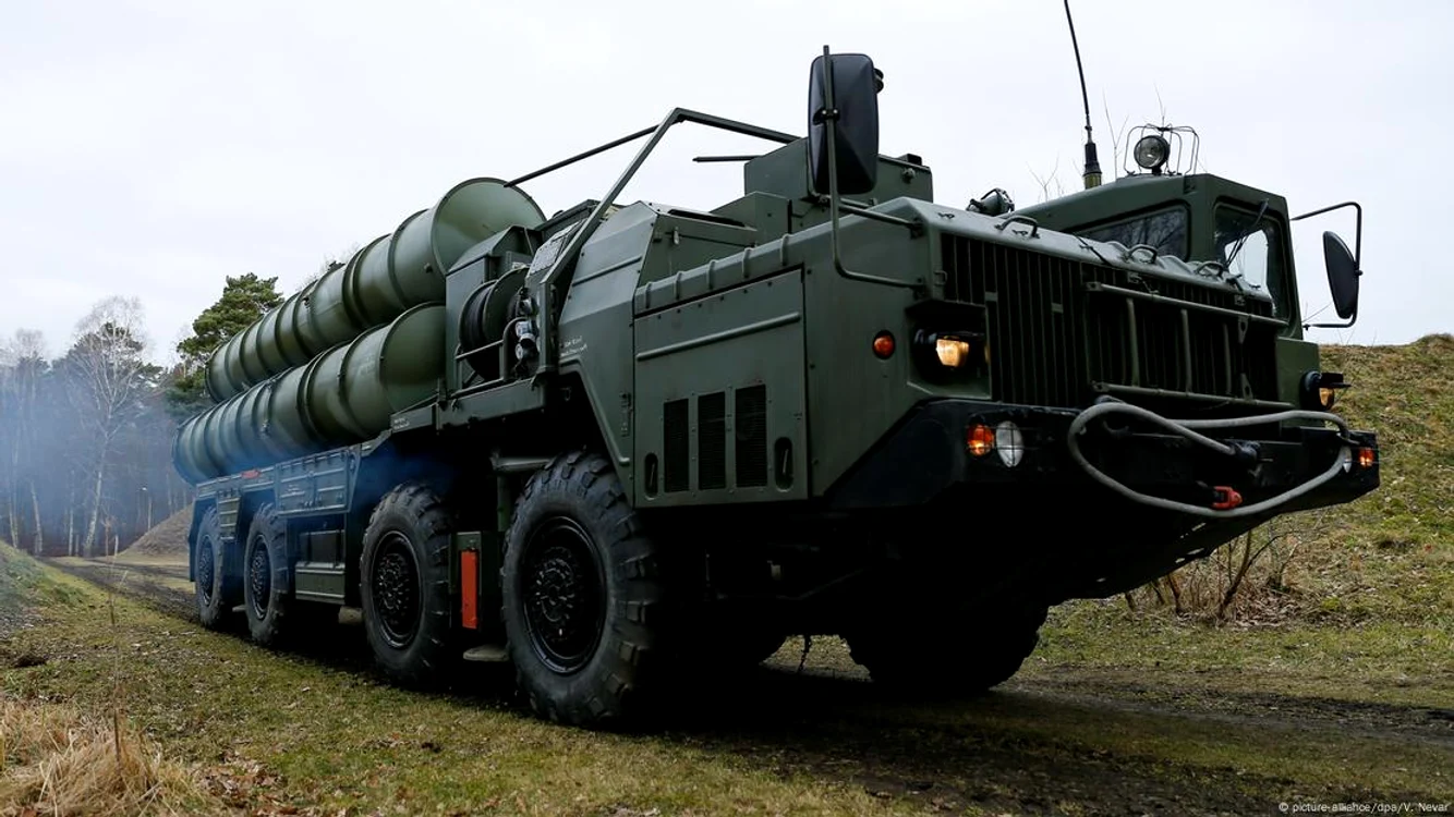 Regiunea rusească Kaliningrad este puternic militarizată. În imagine, un sistem anti-rachetă rusesc 