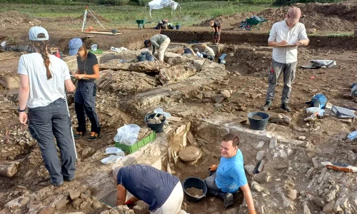 Excavation and documentation of the aula webp