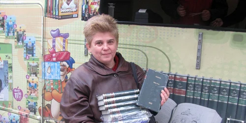 Daniela Filip a cumpărat astăzi şapte cărţi