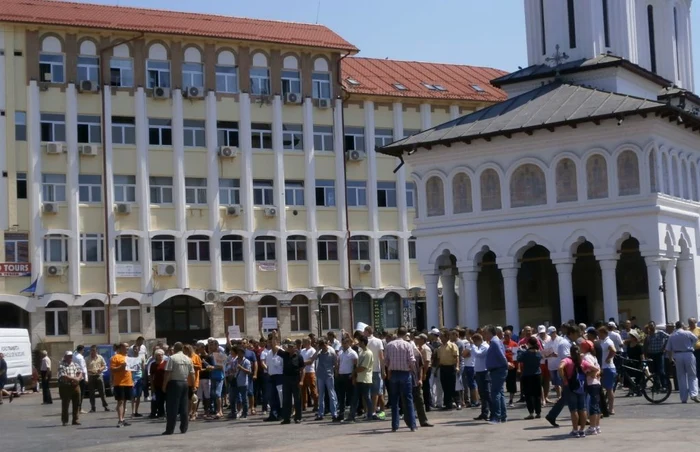 Liberalii gorjeni au protestat o oră