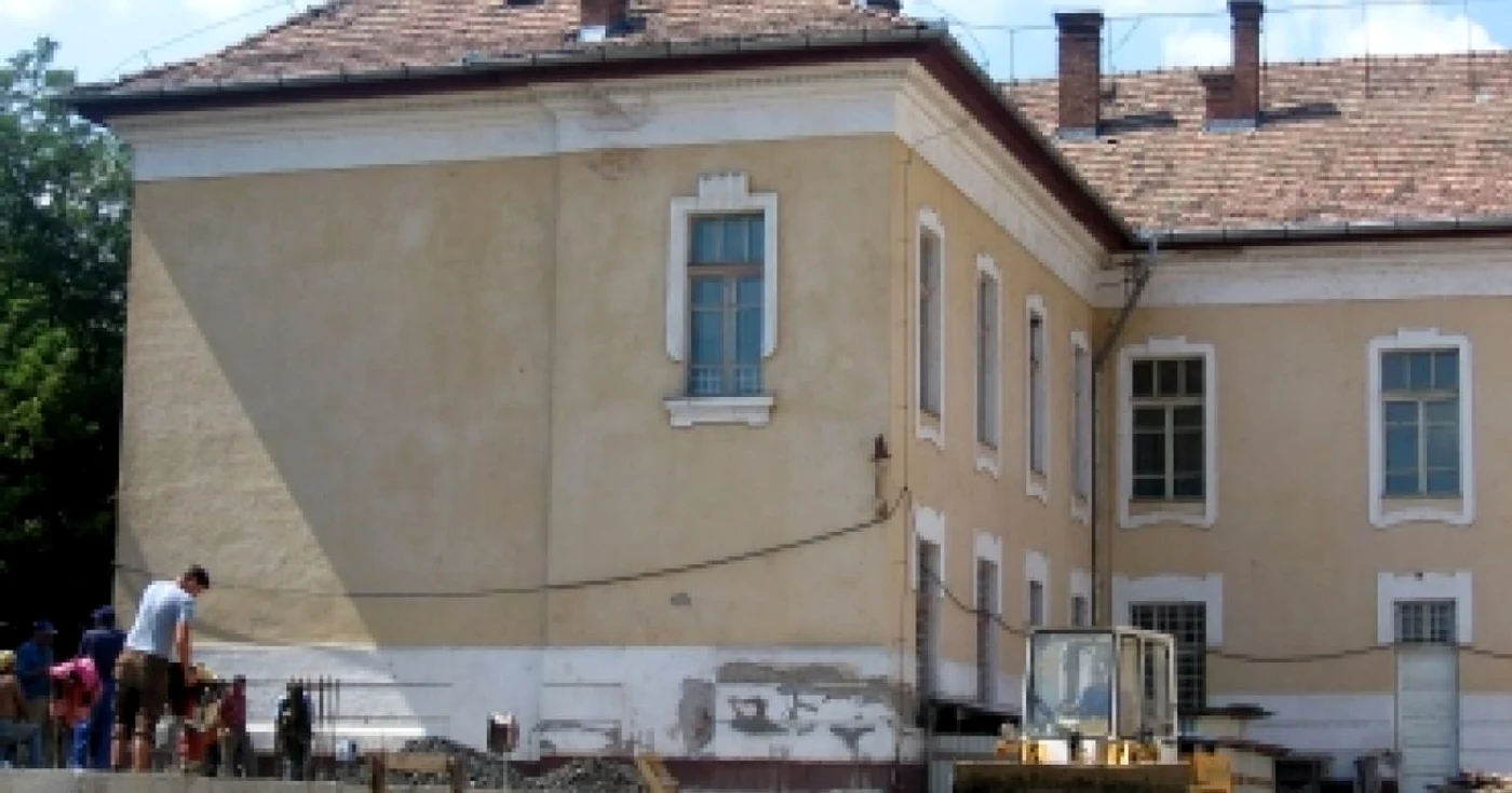 Târgu-Mureş: Şcoli reparate din 15 septembrie