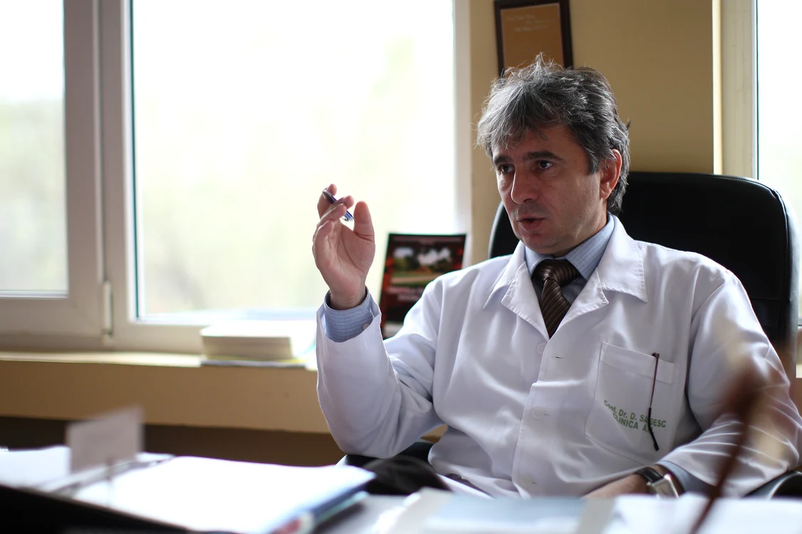 Medicul Dorel Săndesc spune adevărul despre efectele negative ale noului ser