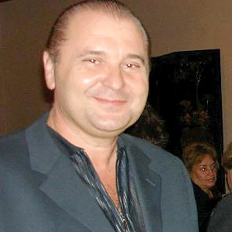 
    Nick Rădoi are o avere de 30 de milioane de dolari  