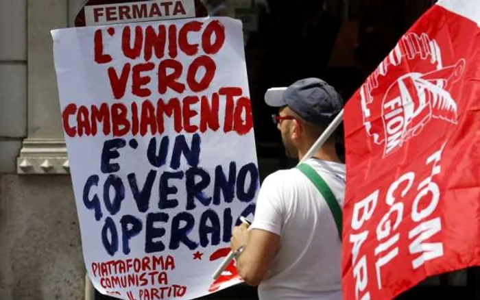 Sâmbătă, mii de italieni au protestat împotriva ratei mare de şomaj şi a politicilor de austeritate impuse de guvernul de la Roma FOTO Reuters