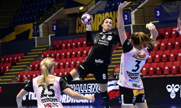 
    Cristina Neagu a marcat 10 goluriFOTO: Sportpictures.eu  