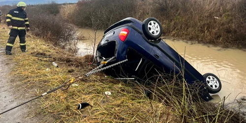 accident mortal masina in apa 3 jpg