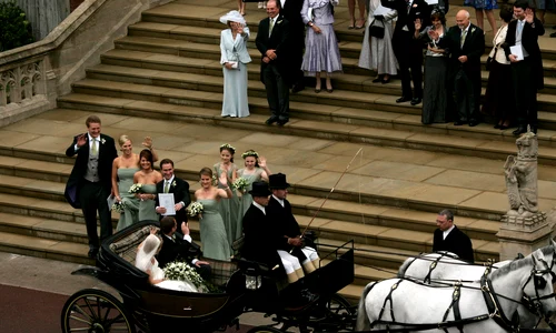 gettyimages 81130106 bride and groom autumn kelly and peter phillips jpg jpeg