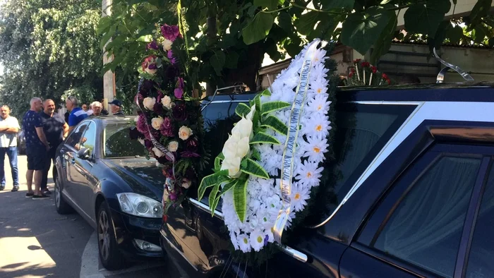 Coroana pe care mama lui Marcel Toader a pregătit-o pentru fiul ei