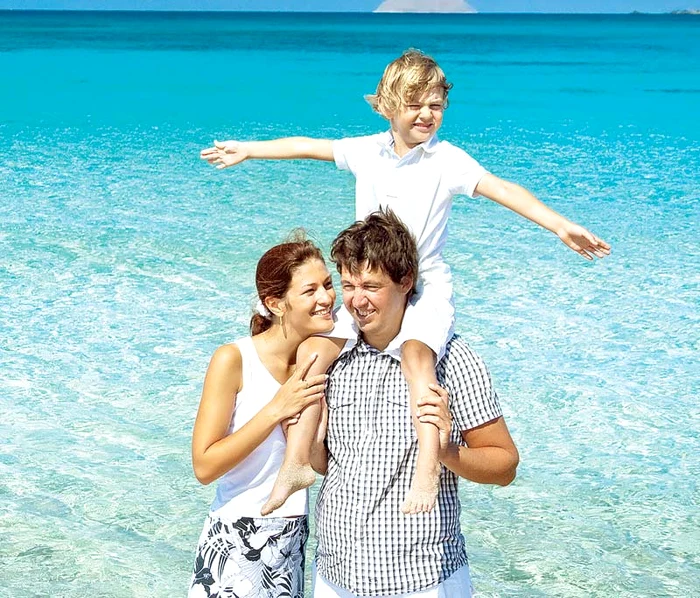 
    Acum ai şansa să-ţi  achiziţionezi la  reducere pachetul    pentru concediu  (fotografii: shutterstock)  