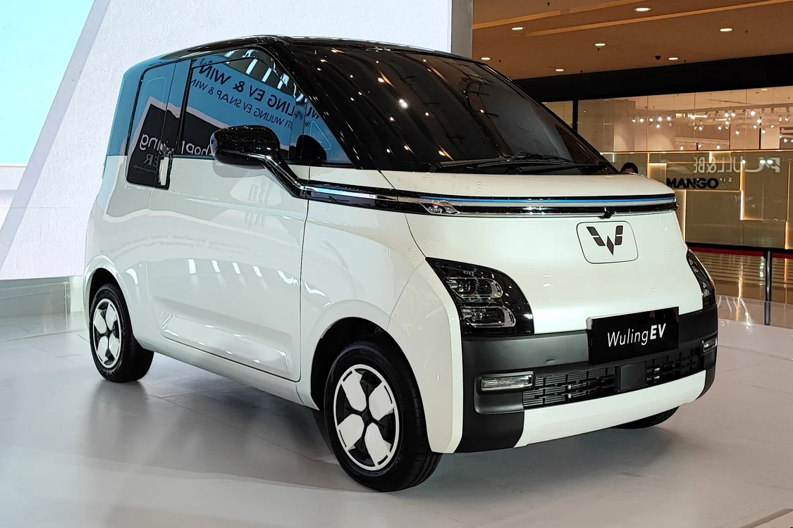 Automobil electric Wuling © wikimedia commons