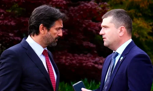 Ministrul interimar al Apărării,Radu Miruţă și omologul slovac, Robert Kaliňák