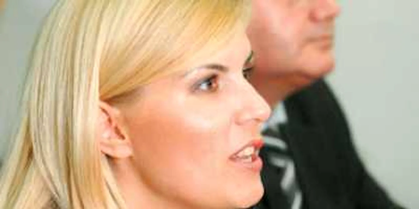 Udrea a venit, şi-a spus partitura şi a plecat