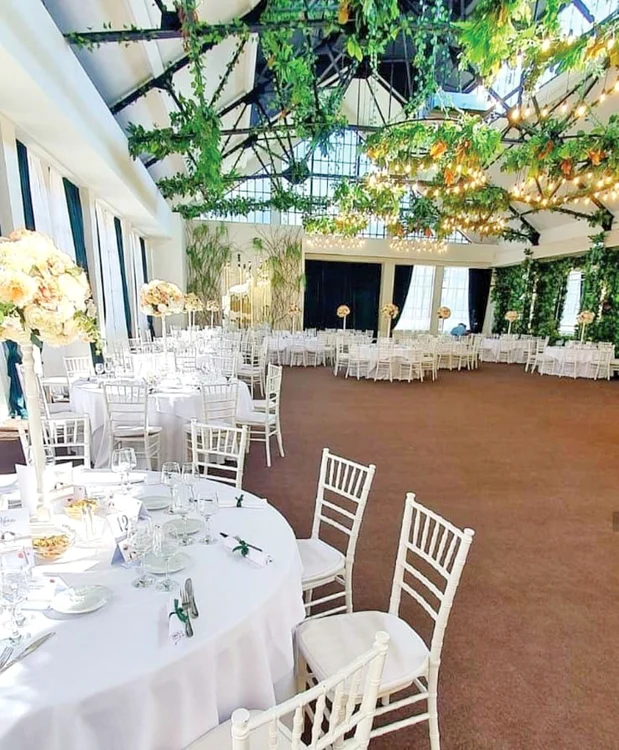 Decorul din local va fi inspirat din natură